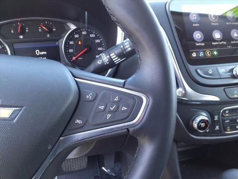 Used 2023 Chevrolet Equinox LT FWD image 25