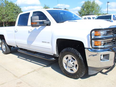 Used 2018 Chevrolet Silverado 2500 LT w/ LT Fleet Convenience Package image 8