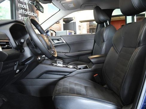 Used 2023 Mitsubishi Outlander SE AWD/4WD image 27
