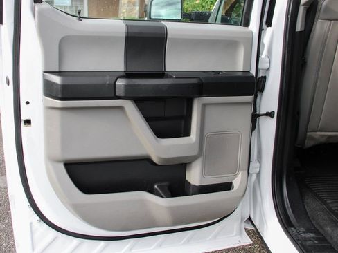 Used 2021 Ford F550 2WD Crew Cab Super Duty image 29