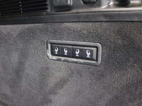Used 2023 Jeep Grand Wagoneer Series III AWD/4WD image 31