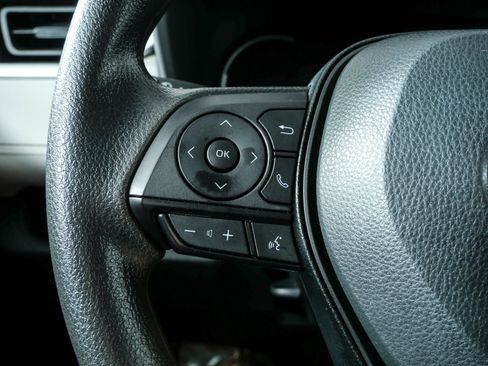 Used 2024 Toyota RAV4 XLE FWD image 10