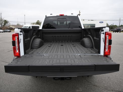 New 2026 Ford F250 Lariat w/ Lariat Premium Package image 14