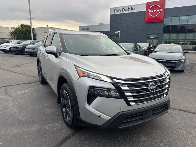 Certified 2024 Nissan Rogue SV w/ SV Premium Package AWD/4WD image 2