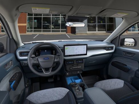 New 2025 Ford Maverick XLT image 9
