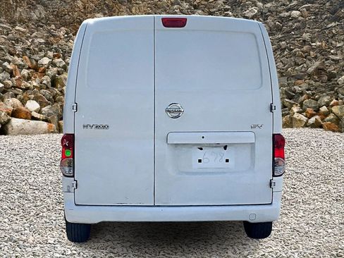 Used 2015 Nissan NV200 SV w/ Technology Package image 4