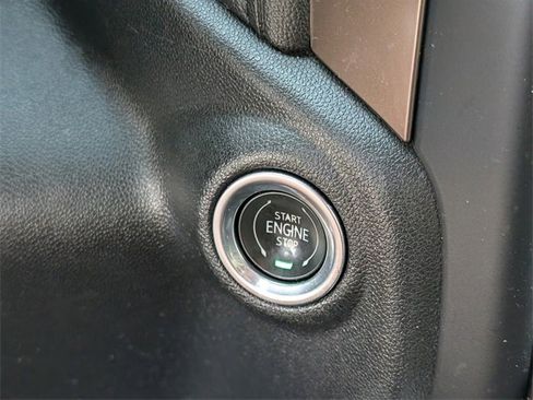 Used 2019 Chevrolet Silverado 1500 High Country w/ Technology Package image 26