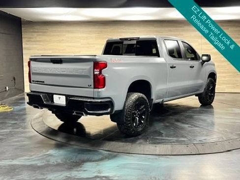 Used 2024 Chevrolet Silverado 1500 LT Trail Boss w/ LT Trail Boss Premium Package AWD/4WD image 17