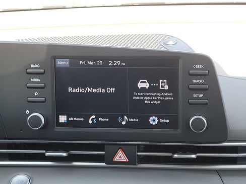 Used 2025 Hyundai Elantra Sport image 17