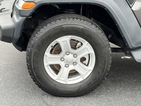 Used 2018 Jeep Wrangler Unlimited Sport S AWD/4WD image 11