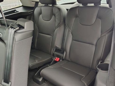 New 2026 Volvo XC90 B6 Ultra w/ Protection Package image 31