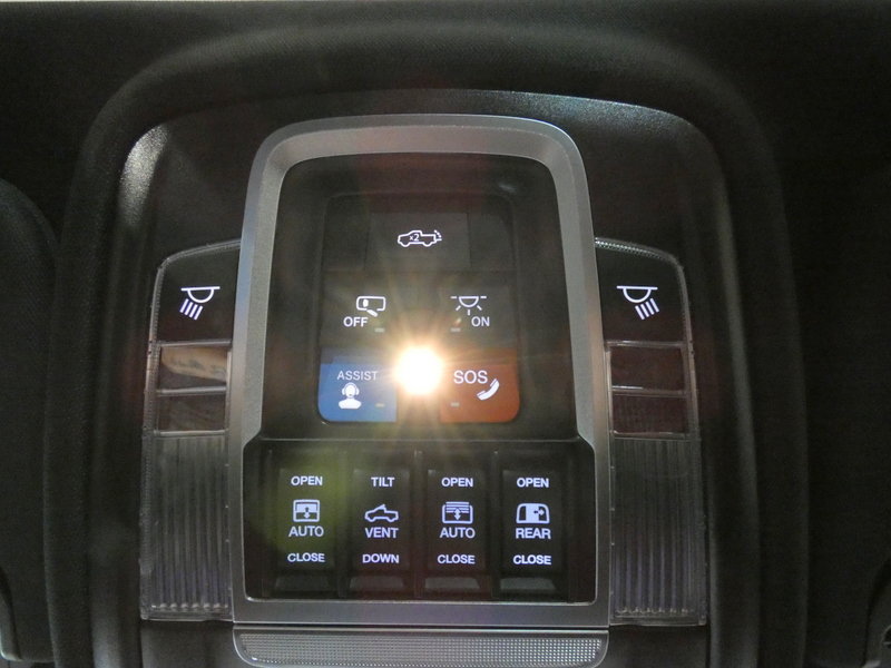 Used 2026 RAM 1500 Limited w/ Night Edition AWD/4WD image 18
