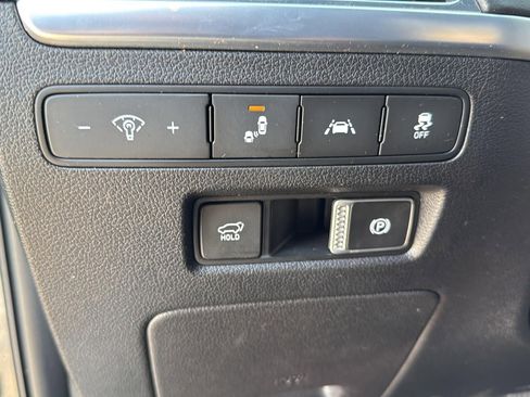 Used 2022 Hyundai Palisade Calligraphy w/ Winter Package image 12