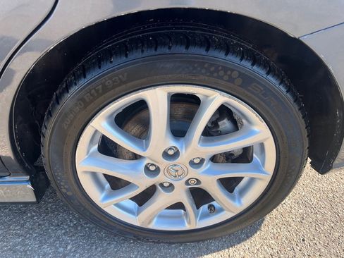 Used 2012 MAZDA MAZDA5 Touring image 27