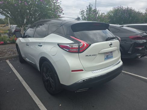 Used 2017 Nissan Murano Platinum w/ Platinum Technology Package AWD/4WD image 2