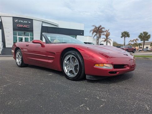 Used 2002 Chevrolet Corvette Convertible w/ Preferred Equipment Group2 image 2