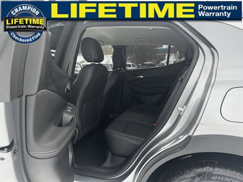 Used 2024 Buick Encore GX Preferred image 26