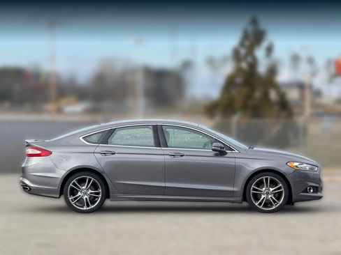 Used 2013 Ford Fusion Titanium image 6