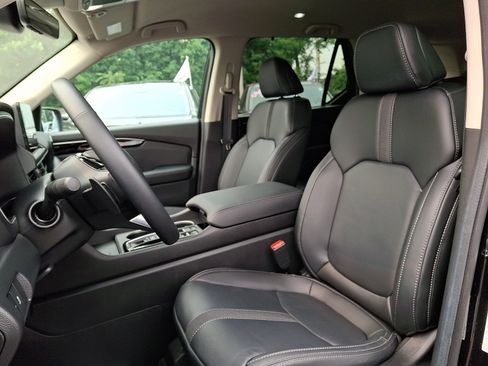 Certified 2025 Honda Pilot EX-L image 12