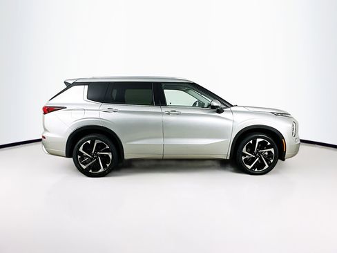 Used 2024 Mitsubishi Outlander SEL image 10