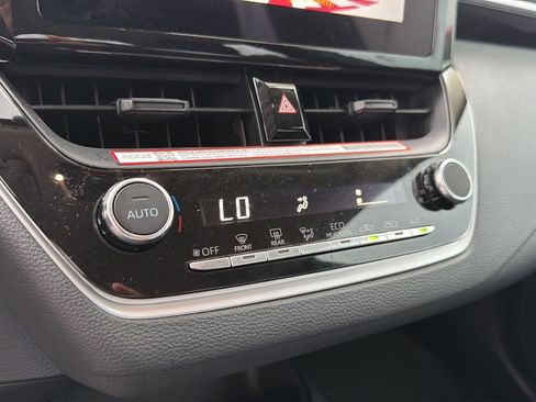 Certified 2025 Toyota Corolla LE FWD image 25
