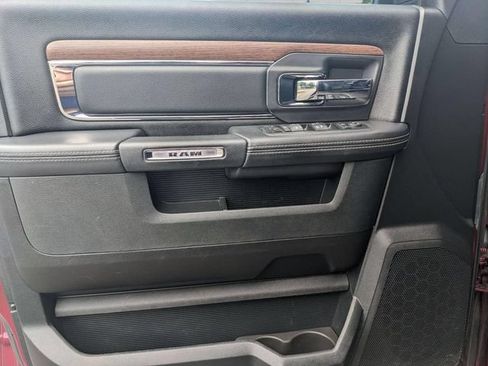 Used 2017 RAM 1500 Laramie w/ Convenience Group AWD/4WD image 14
