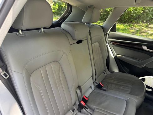 Used 2019 Audi Q5 2.0T Premium image 16