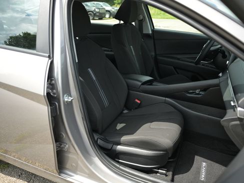Used 2021 Hyundai Elantra SEL w/ Convenience Package FWD image 43