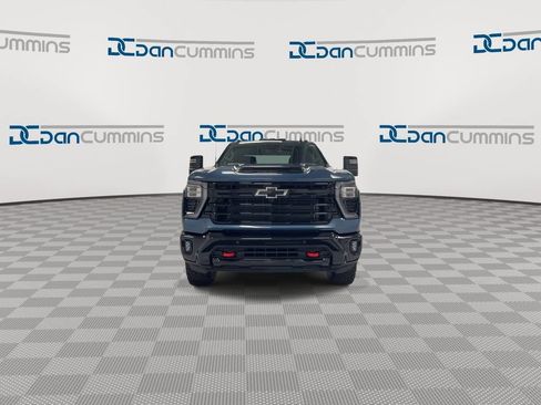 Used 2025 Chevrolet Silverado 2500 LT w/ Trail Boss Package AWD/4WD image 3