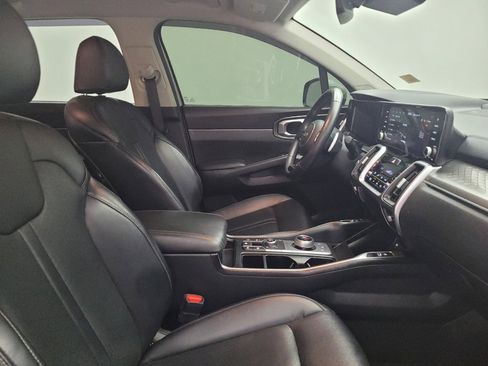 Used 2023 Kia Sorento EX AWD/4WD image 21
