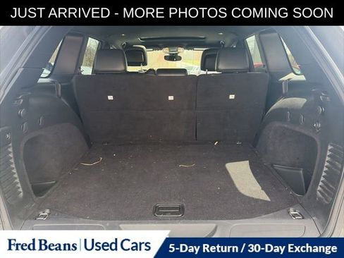 Used 2020 Jeep Grand Cherokee Altitude image 14