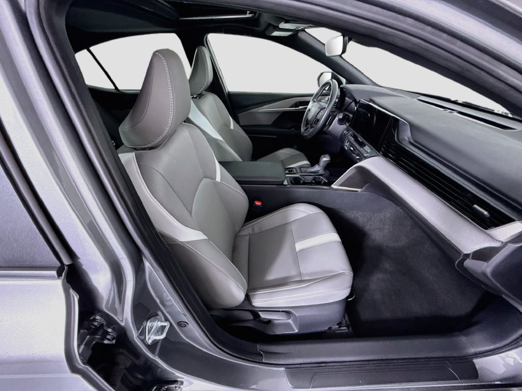 Used 2025 Toyota Camry SE w/ Multimedia Upgrade Package FWD image 20