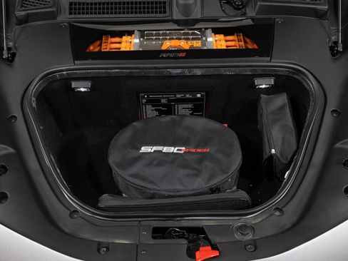 Used 2022 Ferrari SF90 Spider image 24