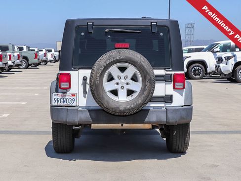 Used 2018 Jeep Wrangler Sport AWD/4WD image 6