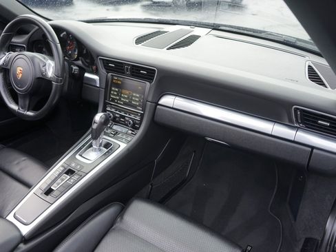 Used 2016 Porsche 911 Carrera image 18