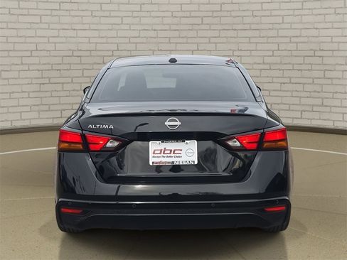 Certified 2025 Nissan Altima 2.5 S image 6