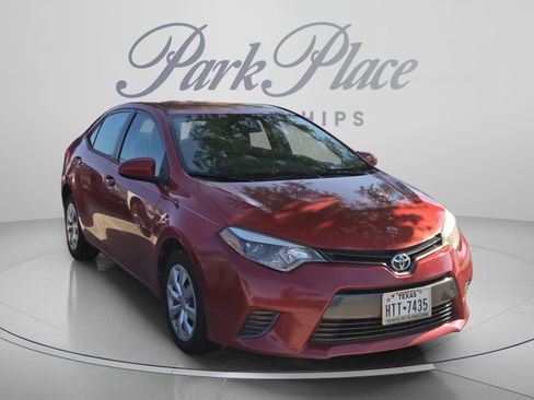 Used 2016 Toyota Corolla LE FWD image 8