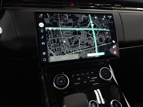 Used 2023 Land Rover Range Rover Sport SE image 24