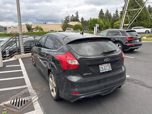 Used 2014 Ford Focus Titanium FWD image 6