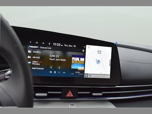 New 2026 Hyundai Elantra Limited FWD image 22