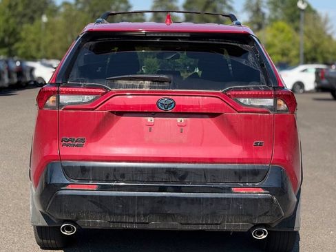 Used 2024 Toyota RAV4 SE w/ Weather & Moonroof Package AWD/4WD image 4