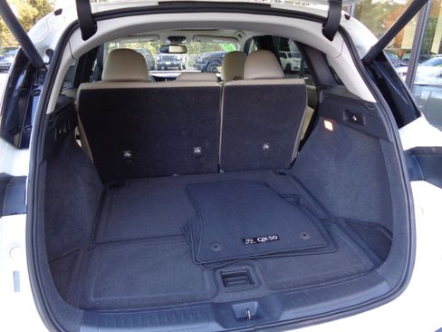 Used 2019 INFINITI QX50 Luxe w/ Cargo Package image 17