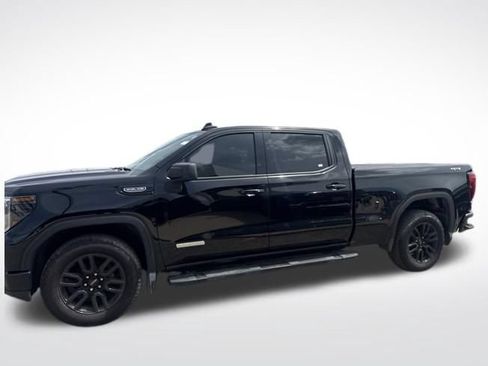 Used 2024 GMC Sierra 1500 Elevation w/ LPO, Elevation Black Package AWD/4WD image 8