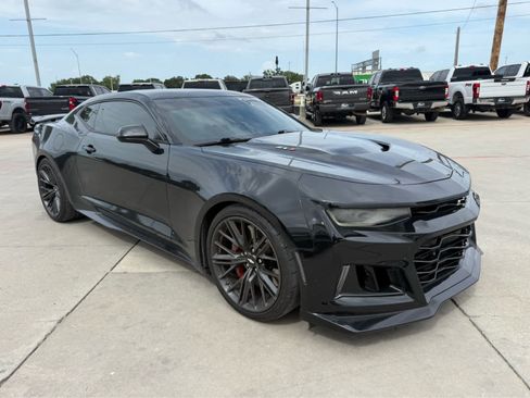 Used 2018 Chevrolet Camaro ZL1 RWD image 5