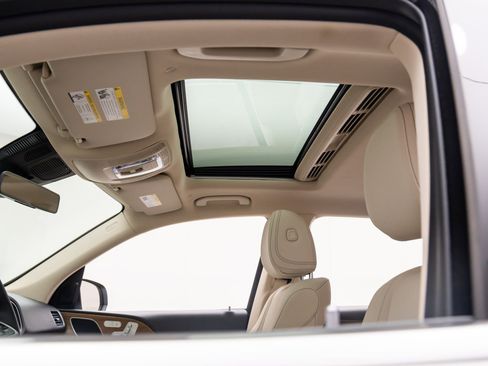 Certified 2026 Mercedes-Benz GLE 350 4MATIC image 19