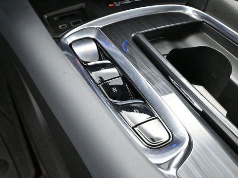 Used 2023 Buick Enclave Essence w/ Experience Buick Package image 21