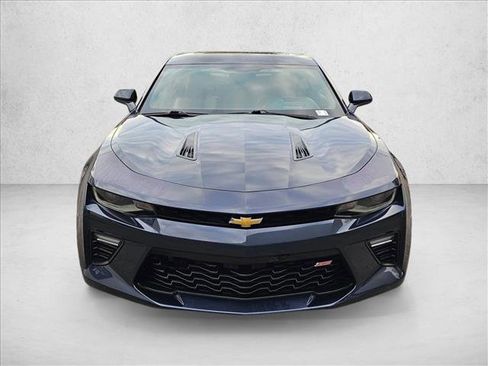 Used 2016 Chevrolet Camaro SS image 2