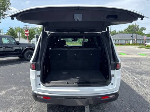 Used 2022 Jeep Wagoneer Series III w/ Convenience Group I AWD/4WD image 49