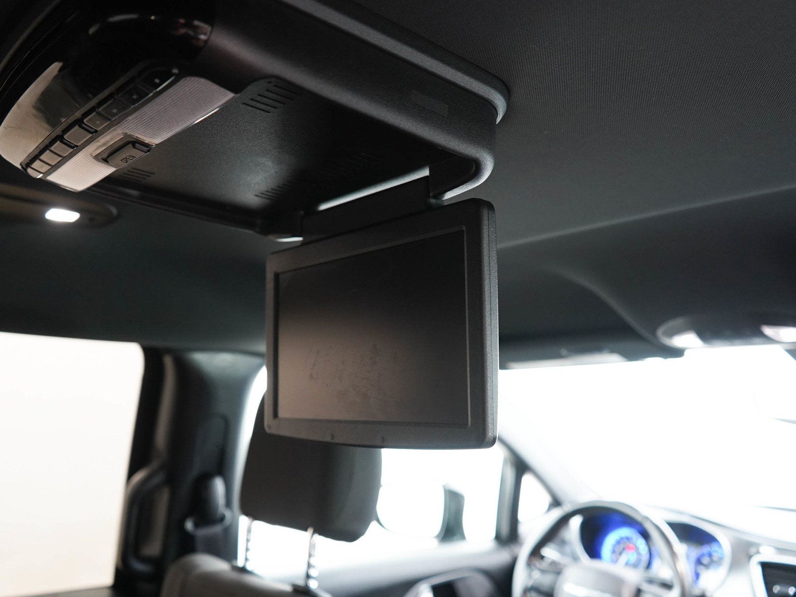 Used 2019 Chrysler Pacifica Touring Plus w/ S Appearance Package FWD image 16