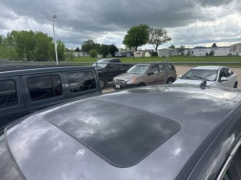 Used 2019 Honda CR-V EX image 4